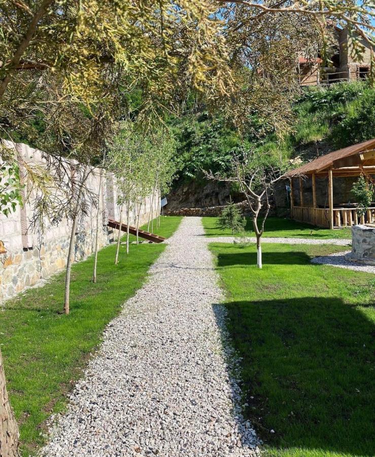 Hovek Guest House Dilijan Exterior photo