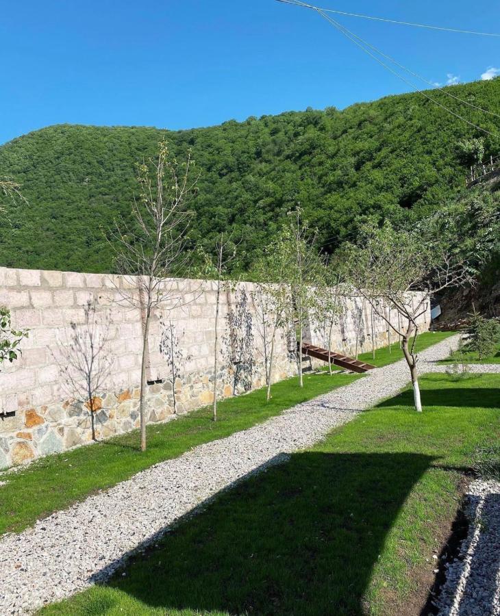 Hovek Guest House Dilijan Exterior photo